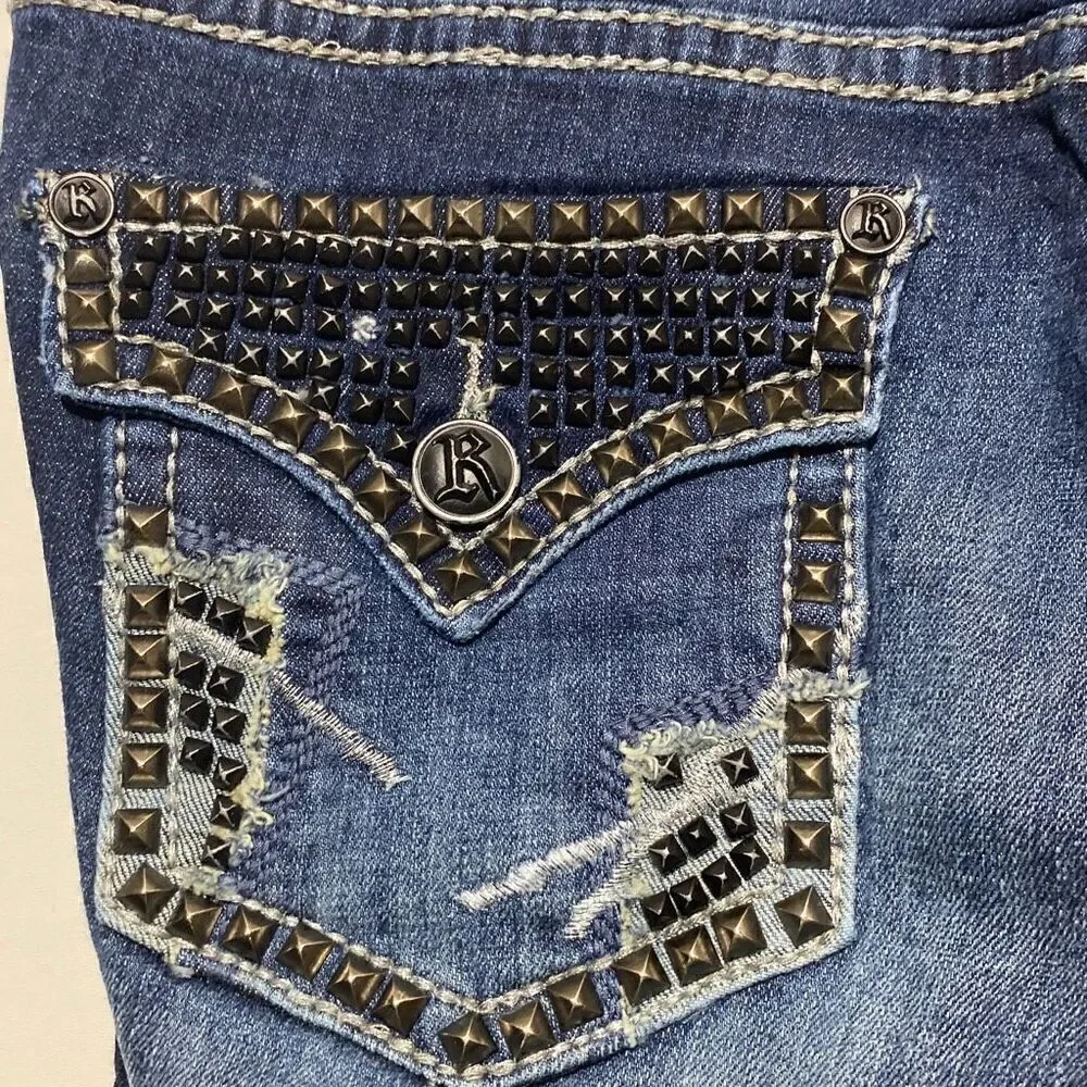 Rock and Roll Cowgirl Women's Blue‎ Embellished Low Rise Jeans Size 33X34
